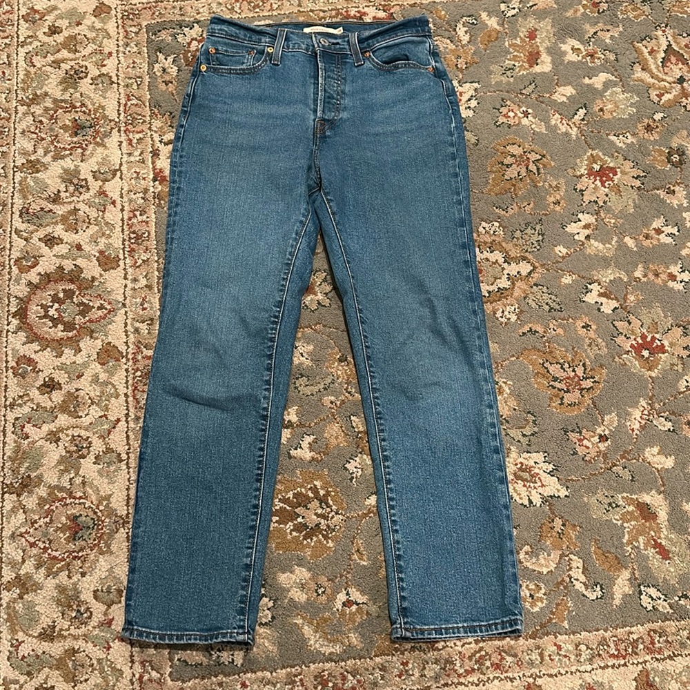 Levi’s Wedgie Straight jeans size 28
